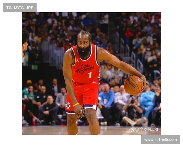 骑士客战掘金，哈登约基奇对决引领攻防焦点战